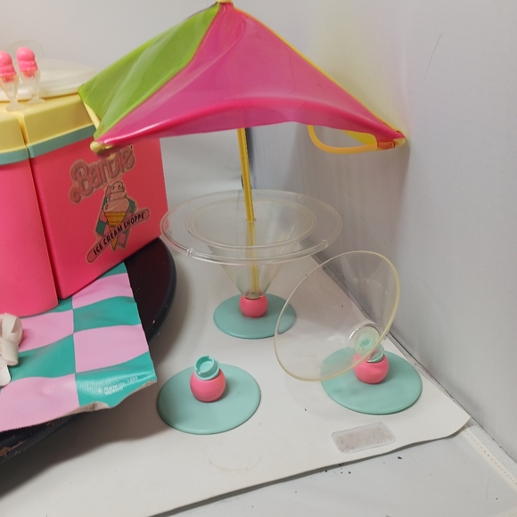 Vintage 1987 Barbie ice cream shoppe - Picture 9 of 16